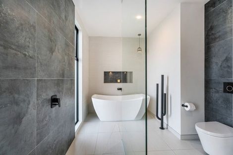 Photo of property in 25 Matipo Street, Wanaka, 9305