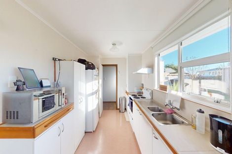 Photo of property in 14 Fergusson Street, Marton, 4710