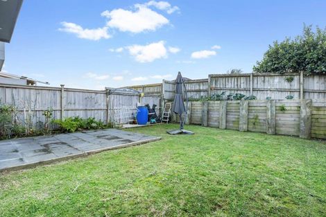 Photo of property in 6b Poruru Close, Papakura, 2110