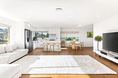 Photo of property in 53 Goodwood Drive, Goodwood Heights, Auckland, 2105