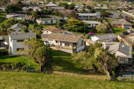 Photo of property in 83 Fraser Drive, Feilding, 4702