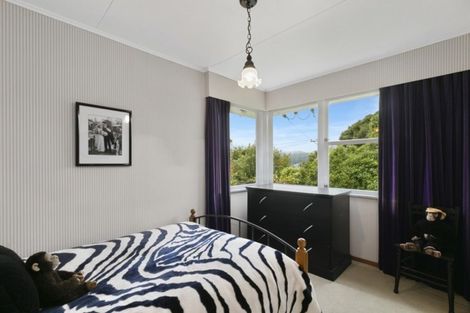 Photo of property in 14 Lees Grove, Wainuiomata, Lower Hutt, 5014