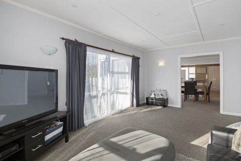 Photo of property in 95 Tipahi Street, Nelson South, Nelson, 7010