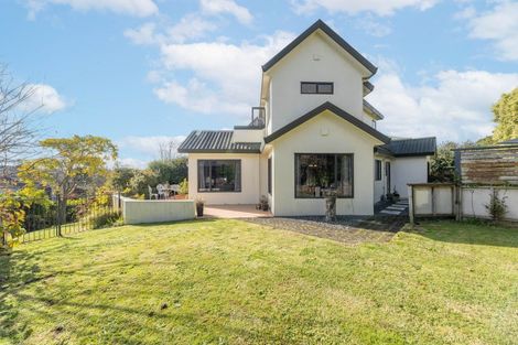 Photo of property in 33 Greenfield Drive, Western Heights, Hamilton, 3200