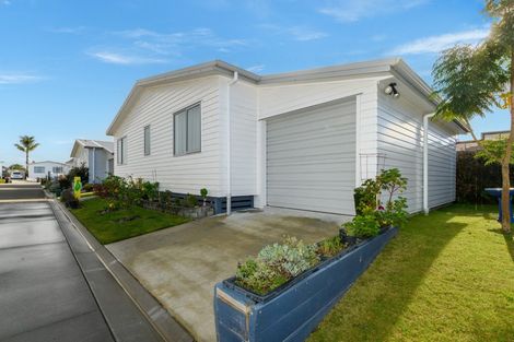 Photo of property in 11 Kamahi Crescent, Papamoa Beach, Papamoa, 3118