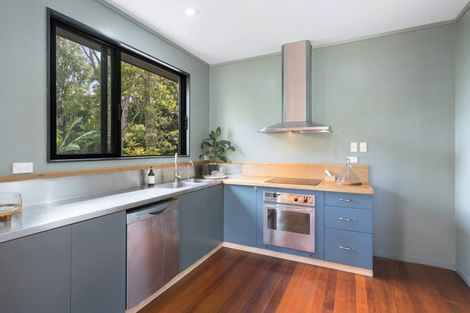 Photo of property in 53b Onedin Place, Titirangi, Auckland, 0604