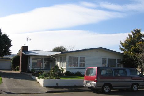 Photo of property in 14 Panako Place, Awapuni, Palmerston North, 4412