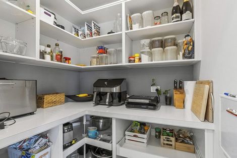 Photo of property in 168 Endeavour Drive, Whitby, Porirua, 5024