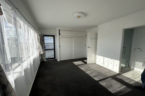 Photo of property in 4 Priestley Drive, Bucklands Beach, Auckland, 2014