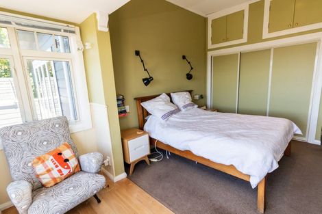 Photo of property in 16 Fortunatus Street, Brooklyn, Wellington, 6021