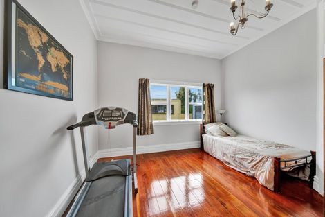 Photo of property in 137 Fairfield Road, Hawera, 4610