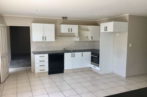 Photo of property in 51 Westerham Drive, Dannemora, Auckland, 2016