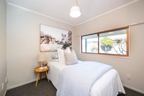 Photo of property in 25 Chester Street, Taradale, Napier, 4112