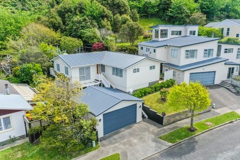 Photo of property in 37 Mcgowan Road, Wainuiomata, Lower Hutt, 5014