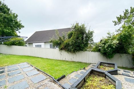 Photo of property in 1/1 Paparoa Road, Cockle Bay, Auckland, 2014