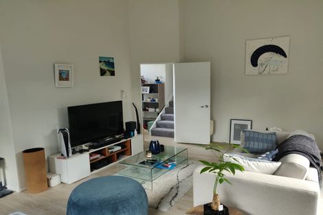 Photo of property in 1/41 Radiata Lane, Chatswood, Auckland, 0626