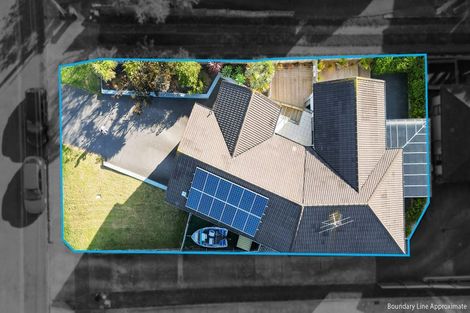 Photo of property in 21 Waller Avenue, Bucklands Beach, Auckland, 2012