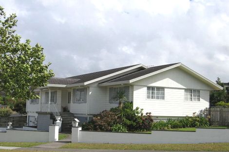 Photo of property in 65 Marina View Drive, West Harbour, Auckland, 0618