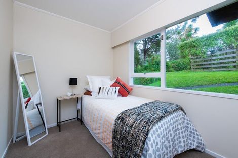 Photo of property in 1/39 View Road, Campbells Bay, Auckland, 0630