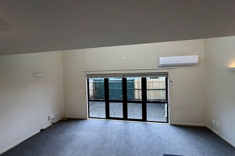 Photo of property in 4/89 Portage Road, New Lynn, Auckland, 0600