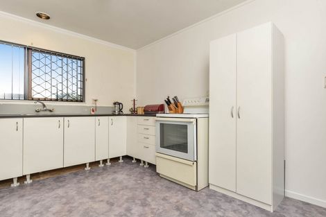 Photo of property in 236 Triangle Road, Massey, Auckland, 0614