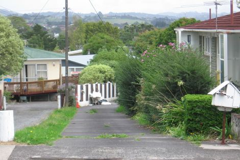 Photo of property in 94 Te Atatu Road, Te Atatu South, Auckland, 0610