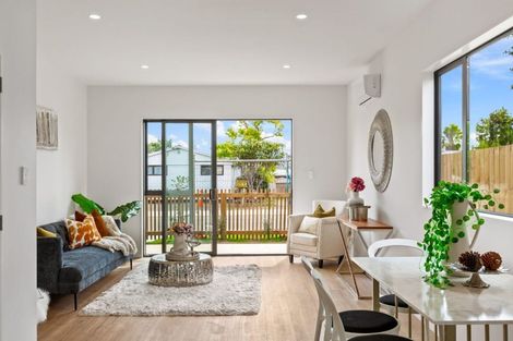 Photo of property in 20b Fairdene Avenue, Henderson, Auckland, 0610