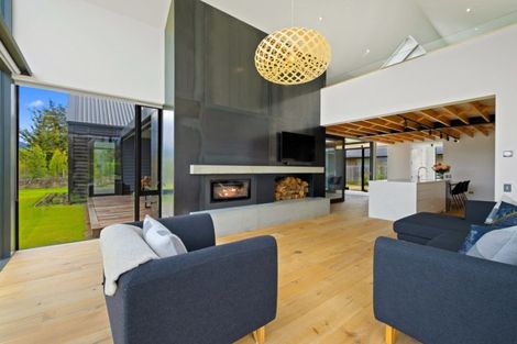 Photo of property in 6 Penrith Park Drive, Wanaka, 9305