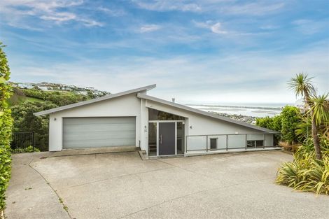 Photo of property in 12 Mandalay Lane, Redcliffs, Christchurch, 8081