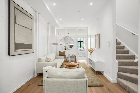 Photo of property in 1/11 Courtenay Place, Te Aro, Wellington, 6011