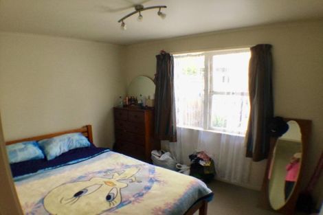 Photo of property in 53 Ellice Road, Totara Vale, Auckland, 0629