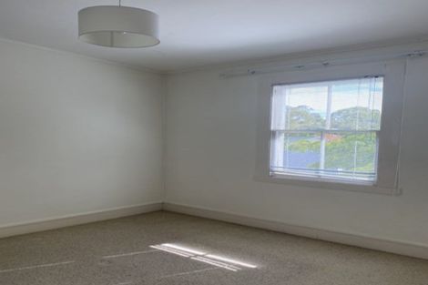 Photo of property in 14 Shoal Bay Road, Devonport, Auckland, 0624
