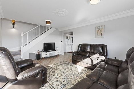 Photo of property in 2/8 Leven Lane, Totara Heights, Auckland, 2105