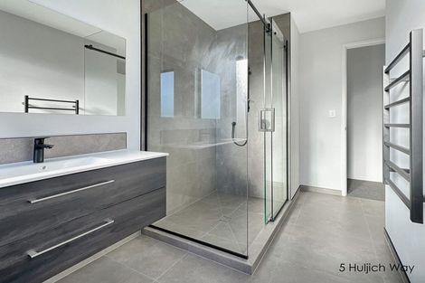 Photo of property in 5 Huljich Way, Hobsonville, Auckland, 0616