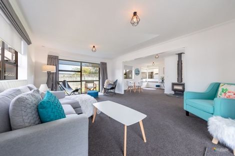 Photo of property in 2/27 Merton Street, Trentham, Upper Hutt, 5018