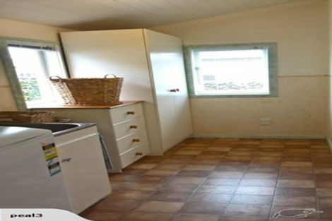 Photo of property in 42 Premier Avenue, Point Chevalier, Auckland, 1022