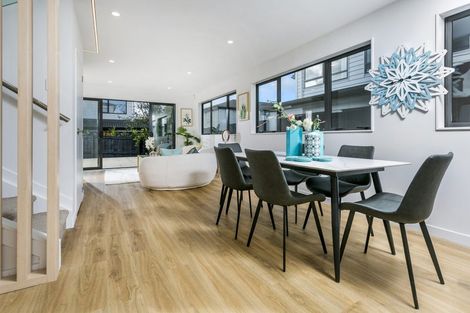 Photo of property in 15b Koromiko Street, New Lynn, Auckland, 0600