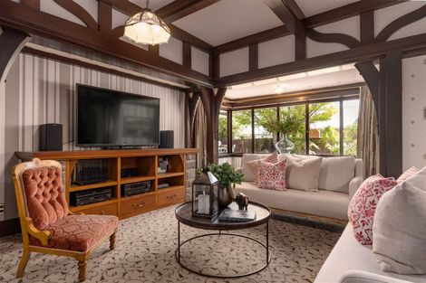 Photo of property in 283 Papanui Road, Merivale, Christchurch, 8052