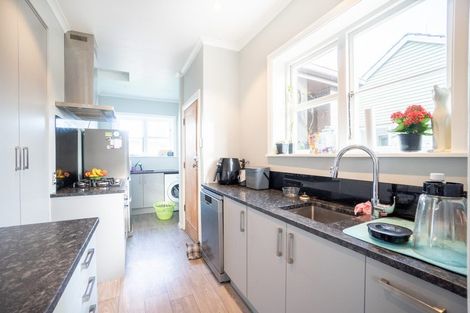 Photo of property in 65b Weston Avenue, Roslyn, Palmerston North, 4414