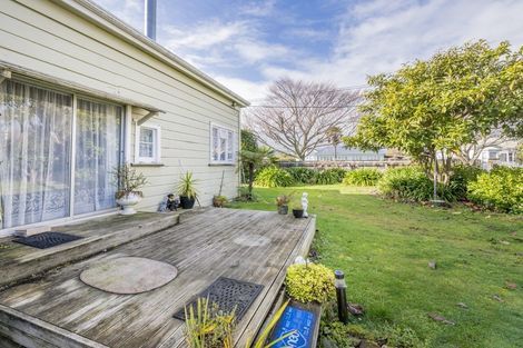 Photo of property in 163 Cambridge Street, Levin, 5510