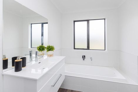 Photo of property in 21b Kimihia Road, Huntly, 3700