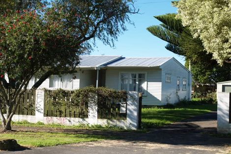Photo of property in 33 Driver Road, Mangere East, Auckland, 2024