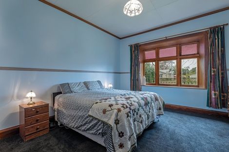 Photo of property in 42 Kingswood Street, Takaro, Palmerston North, 4412