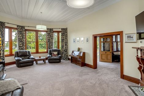 Photo of property in 82 Victoria Avenue, Dannevirke, 4930