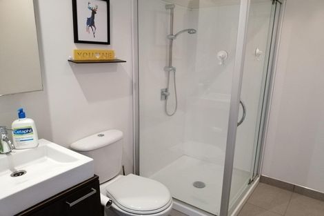 Photo of property in Shoal Haven Apartments, 308a/130 Anzac Street, Takapuna, Auckland, 0622
