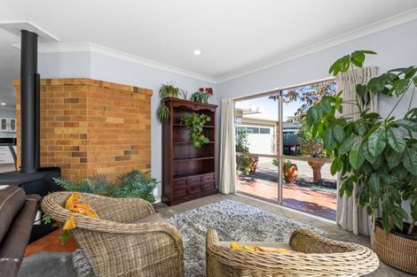 Photo of property in 59 Whiting Crescent, Greenmeadows, Napier, 4112