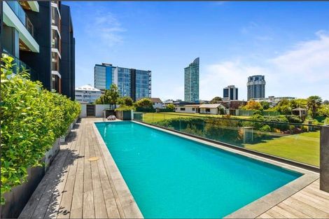 Photo of property in Frank Sargeson Apts, 202/74 Anzac Street, Takapuna, Auckland, 0622