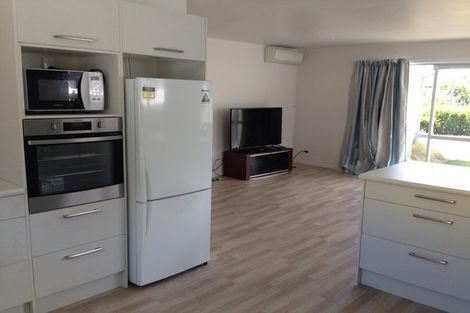 Photo of property in 7 Tensing Place, Sockburn, Christchurch, 8042