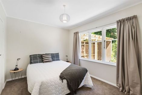 Photo of property in 73 Bassett Road, Johnsonville, Wellington, 6037