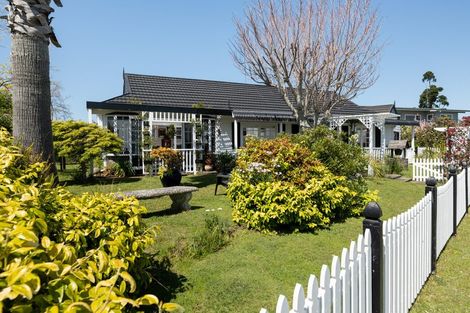Photo of property in 33 Bramley Drive, Omokoroa, 3114